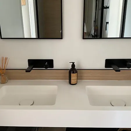Autonome Acces Piscine Rum i privatbostad *