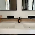 Autonome Acces Piscine Rum i privatbostad *